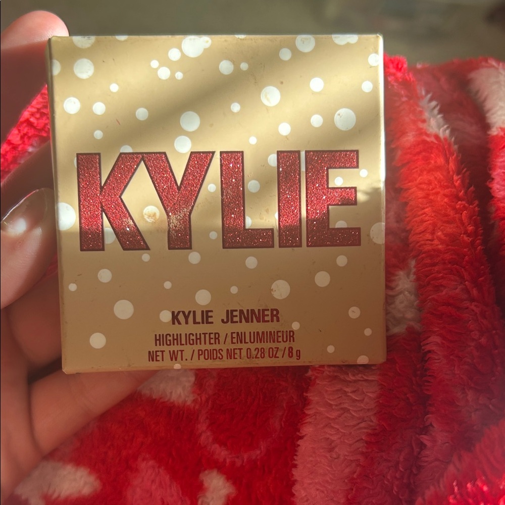 RARE! Kylie Highlighter 042 Winter Rose 🌹